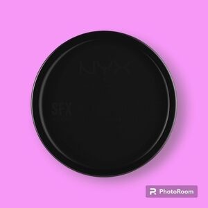 NYX Cosmetics Black SFX Creme Colour